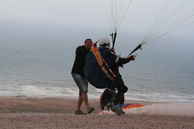 Parapenle desde la playa